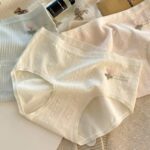 seamless pure cotton underwear for women breathable skin friendly floral patterned summer triangle panties middle waist design