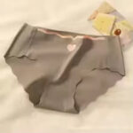 seamless ice silk cotton underwear triangle mid waist briefs sweet cute summer thin pure cotton crotch large size briefs