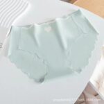 seamless ice silk cotton underwear triangle mid waist briefs sweet cute summer thin pure cotton crotch large size briefs